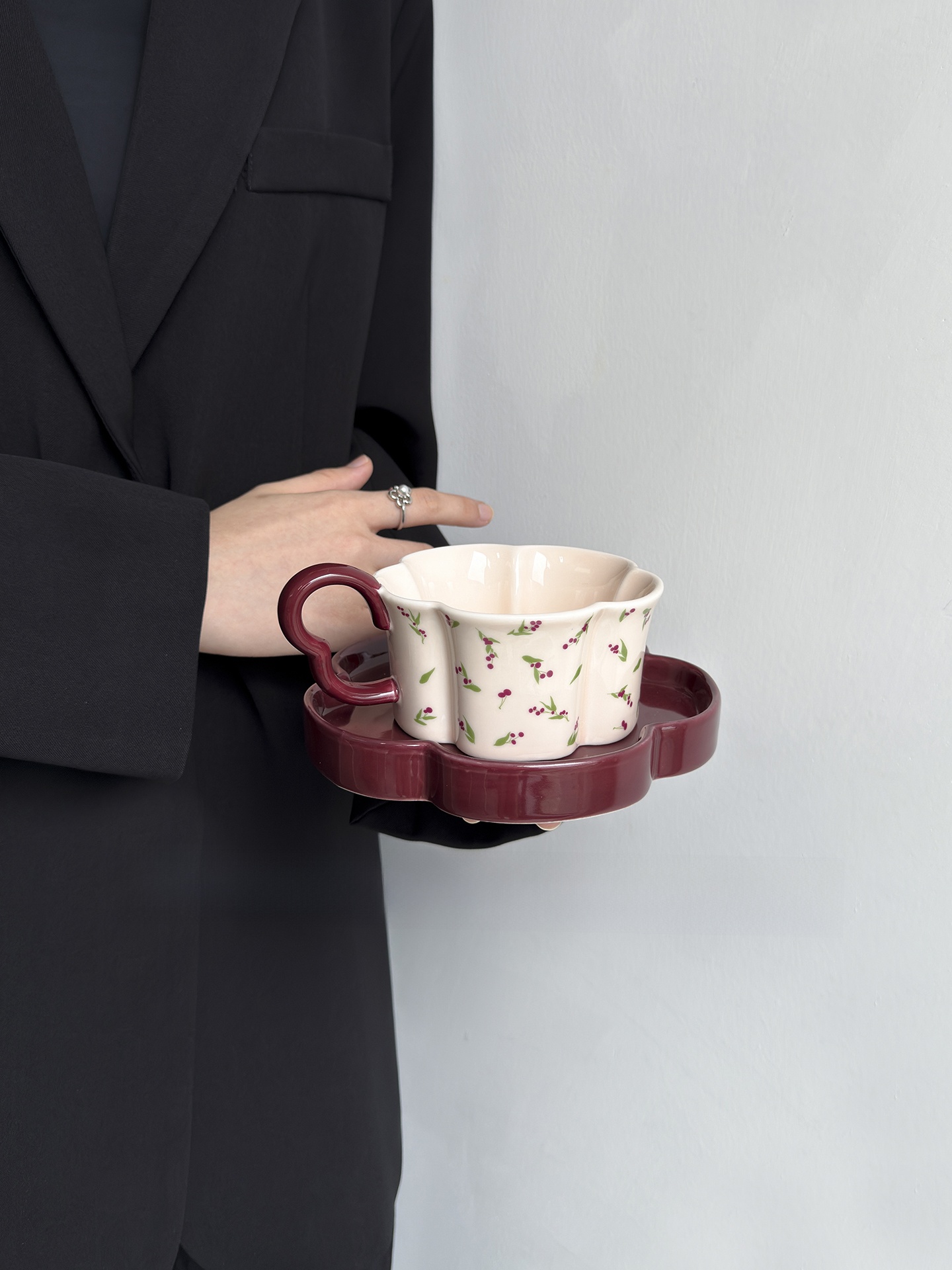 Ceramiczny kubek do kawy w sty – Young Tea Coffee recenzja i cena